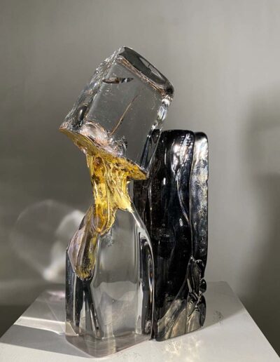 Xavier Carrère (né en 1966) Kintsugi verre clair et or, verre métallisé