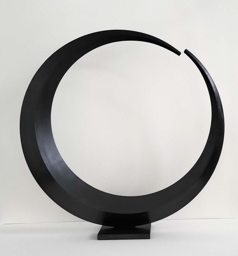 Corti (1928 - 2019) Le rouge est mis ast 54x73 sbdFrancis Guerrier (né en 1964) Envol lunaire (2024) acier