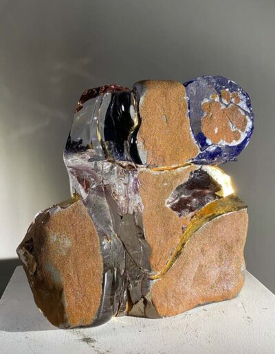 Xavier Carrère (né en 1966) construction verre clair, bleu , pigment métallique et or