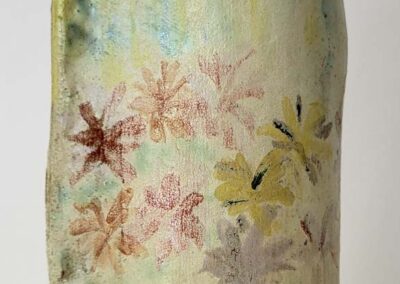 Pascale Robakowski (née en 1949) A vase chrysanthèmes